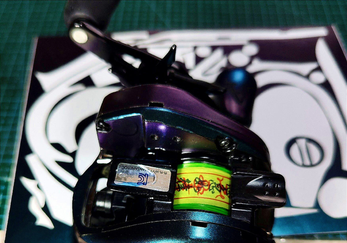 Reel Wrap Skin Kit, Pre-Cut Baitcasting Reel Film – product photo